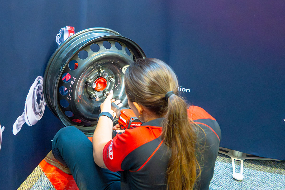 2025-automechanika-jhb_607people-080People-080