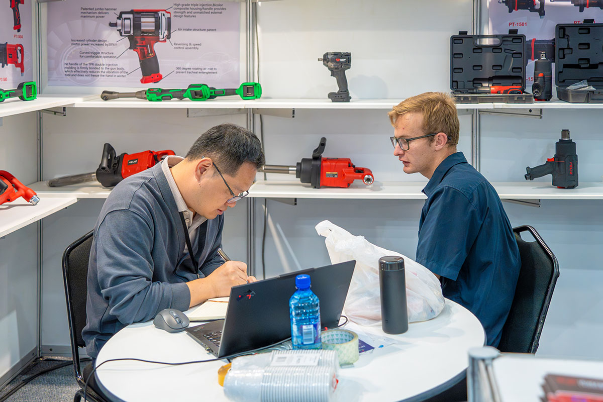 2025-automechanika-jhb_636people-109People-109