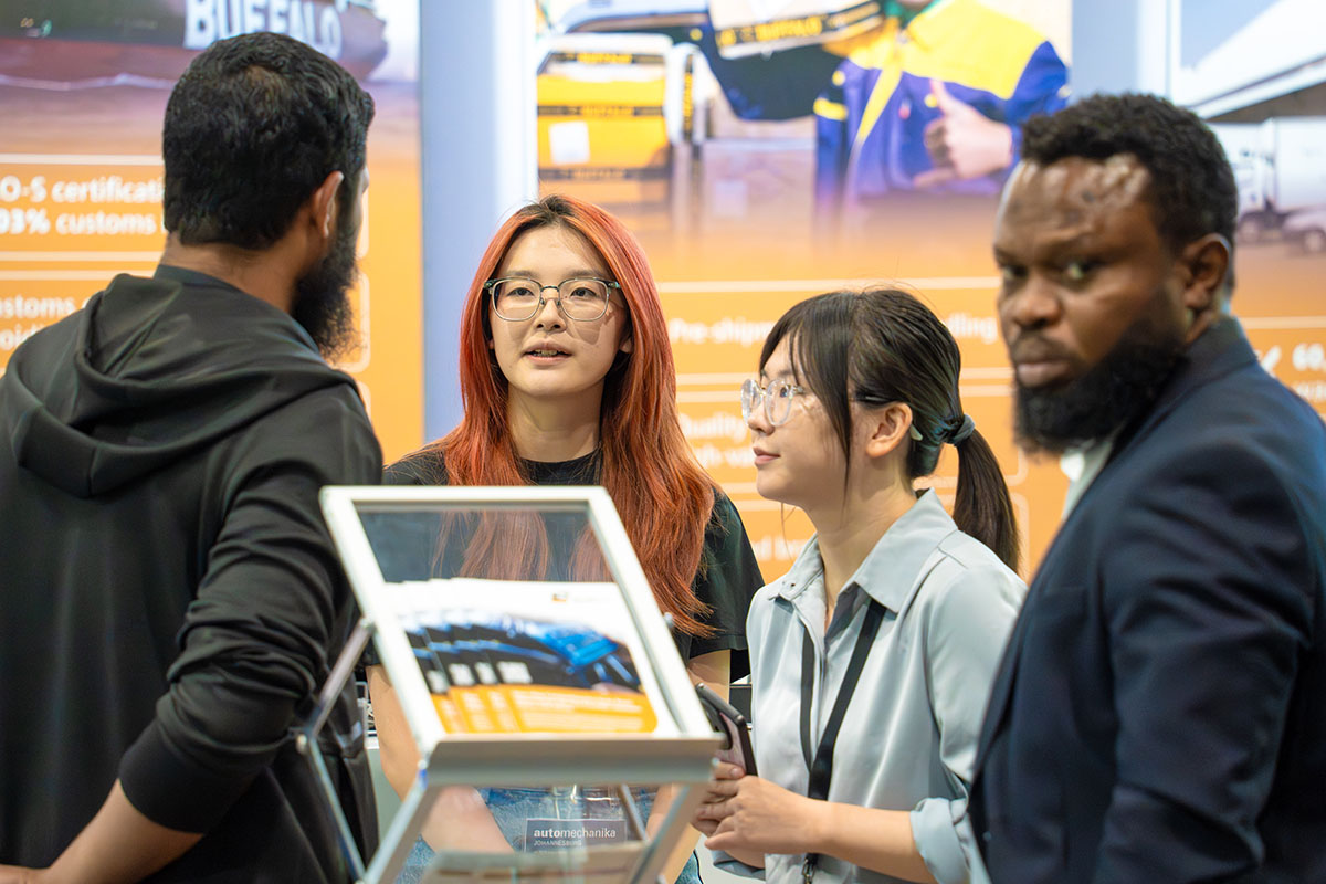 2025-automechanika-jhb_641people-114People-114