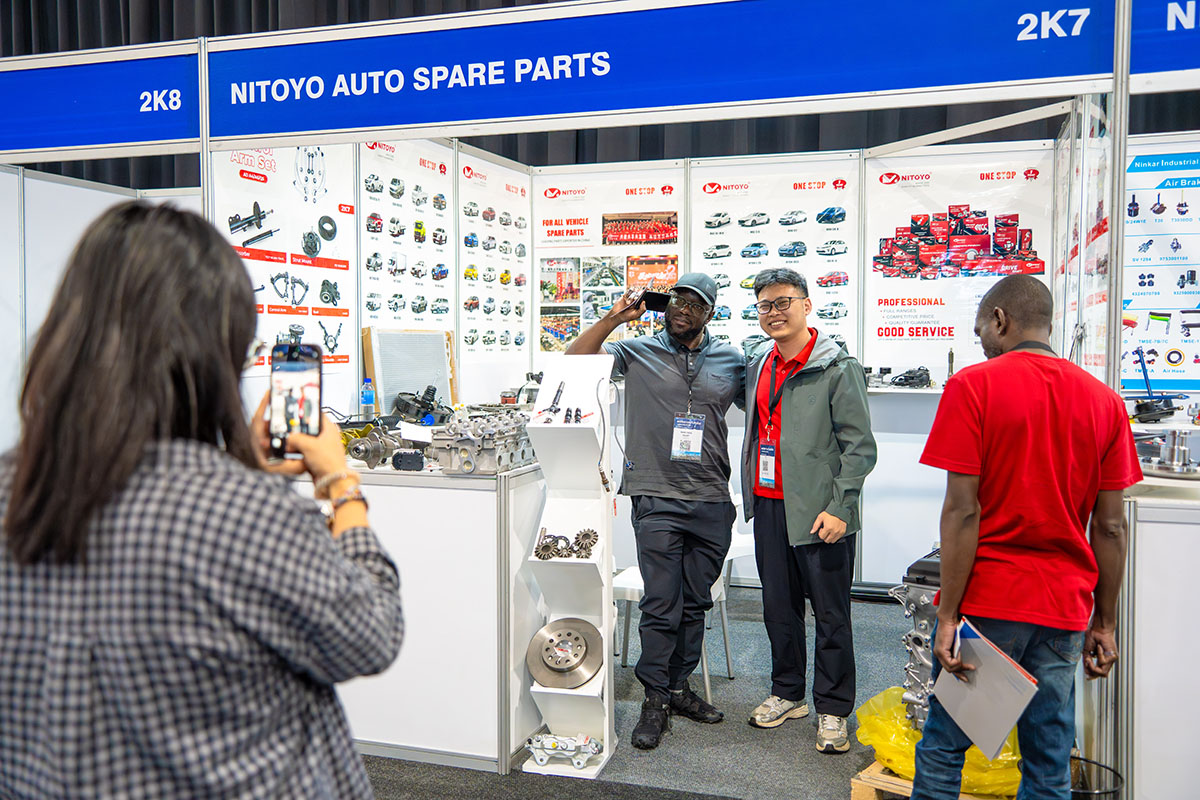 2025-automechanika-jhb_642people-115People-115