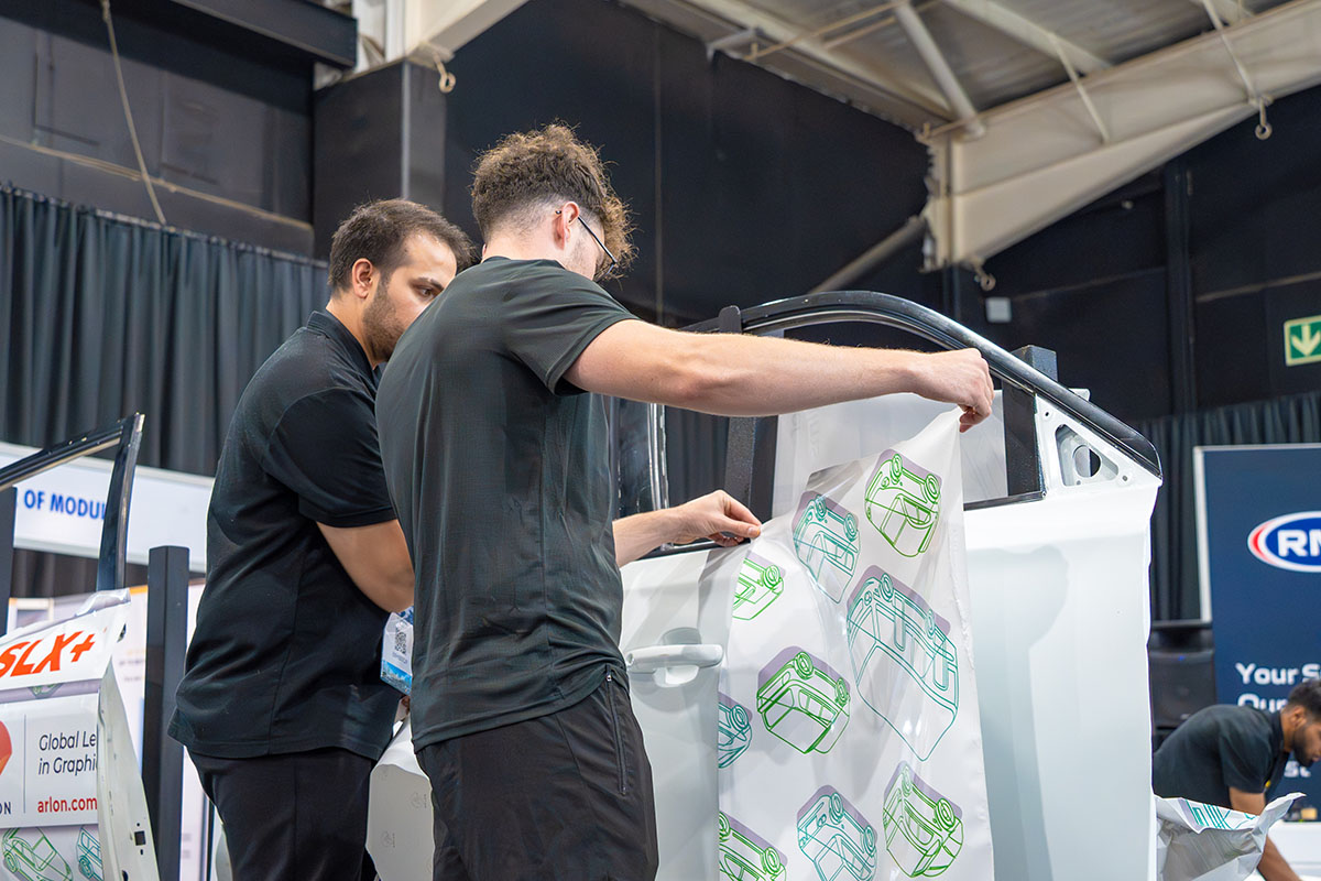 2025-automechanika-jhb_647people-120People-120