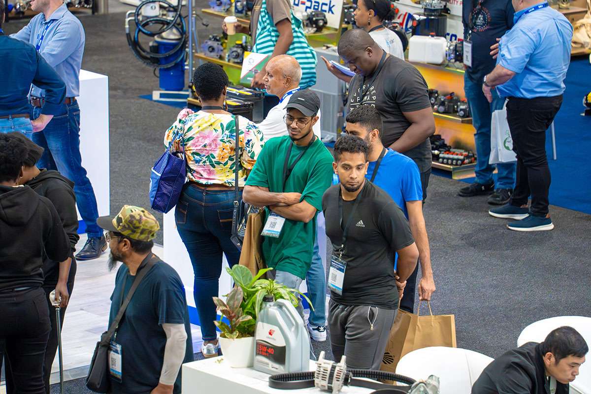 2025-automechanika-jhb_652people-125People-125