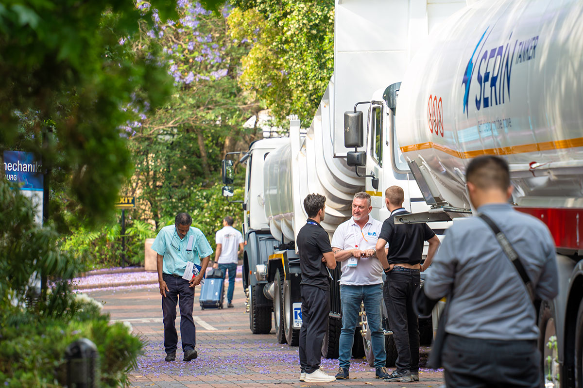 2025-automechanika-jhb_653people-126People-126